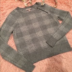 Banana Republic Woman Grey Pullover Sweater